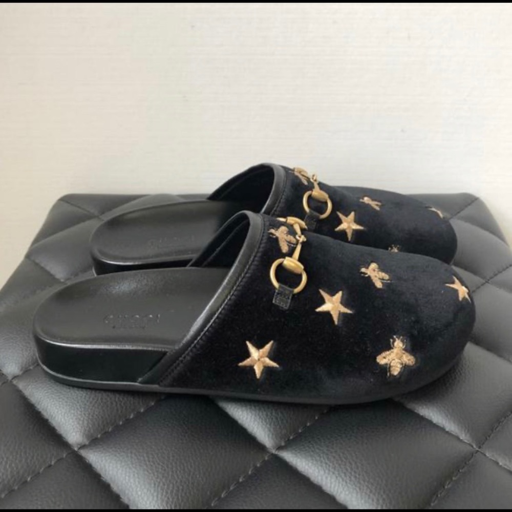 gucci black velvet bee slides